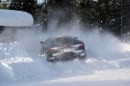Una Lamborghini Aventador è stata protagonista di uno spettacolare incidente sulla neve