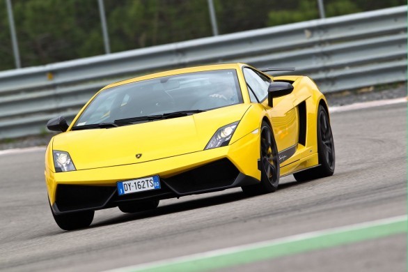 Lamborghini Gallardo LP 570-4 Superleggera: le foto in pista