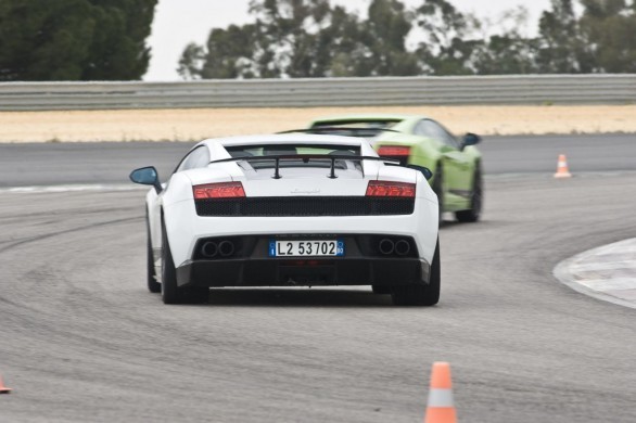 Lamborghini Gallardo LP 570-4 Superleggera: le foto in pista