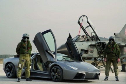 Lamborghini Reventon Vs Tornado