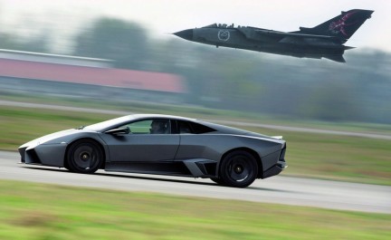 Lamborghini Reventon Vs Tornado