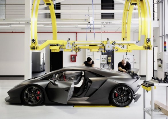 Lamborghini Sesto Elemento: nuove foto ufficiali