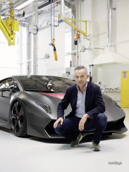 Lamborghini Sesto Elemento: nuove foto ufficiali