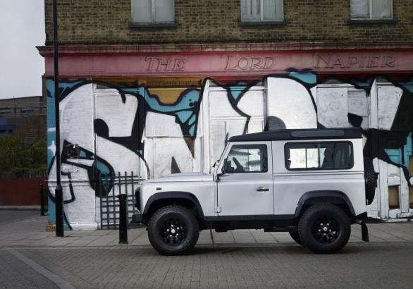 Land Rover Defender X-Tech