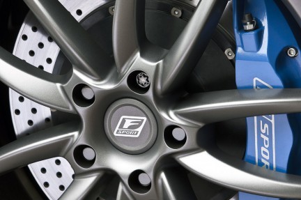 Lexus IS-C - accessori F-Sport