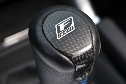 Lexus IS-C - accessori F-Sport