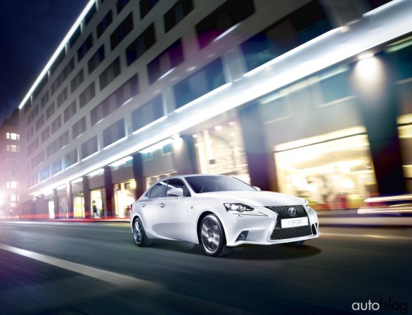 Lexus IS Hybrid