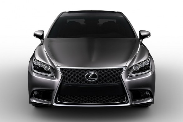 Prime immagini ufficili della nuova Lexus LS 460 my2013
