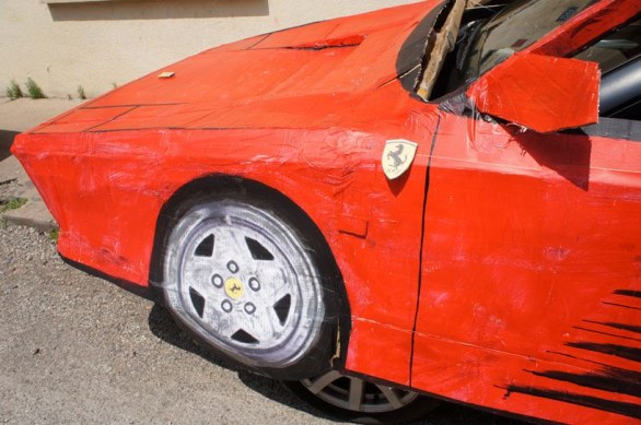 L'originale Ferrari Testarossa di Benedetto Bufalino