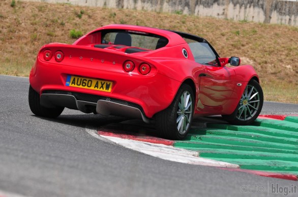 Lotus Elise 2011: il test di Autoblog