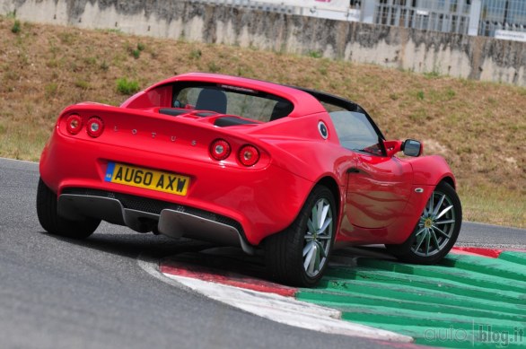 Lotus Elise 2011: il test di Autoblog