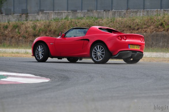 Lotus Elise 2011: il test di Autoblog
