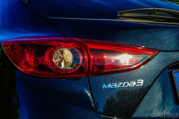 Mazda 3 2014 prezzi e prova su strada