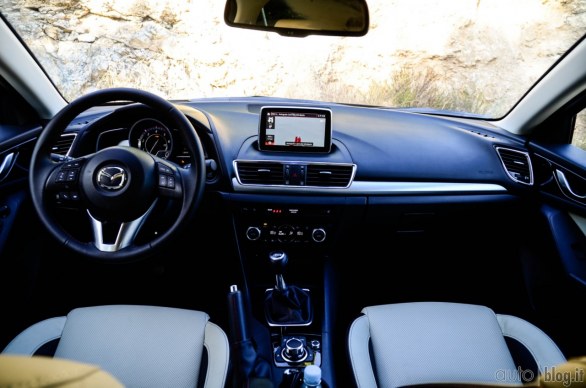 Mazda 3 2014 prezzi e prova su strada