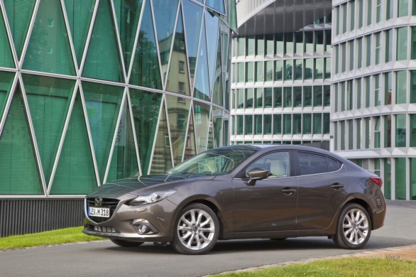 Mazda3 Berlina 2014: tutte le foto ufficiali