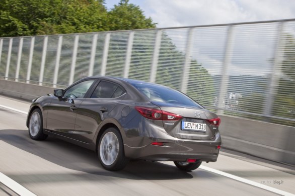 Mazda3 Berlina 2014: tutte le foto ufficiali