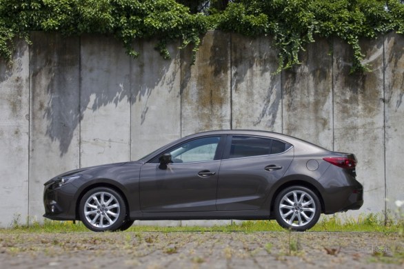 Mazda3 Berlina 2014: tutte le foto ufficiali