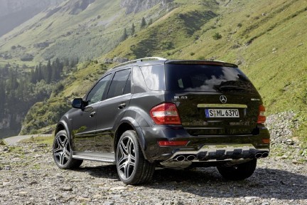 Mercedes-Benz ML 63 AMG Performance Studio