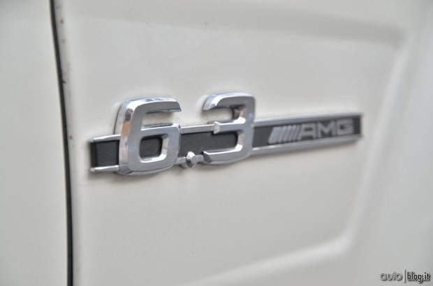 Mercedes C63 AMG Vs MV Agusta  F3 675