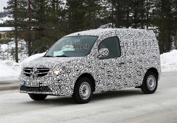 Foto spia della Mercedes Citan