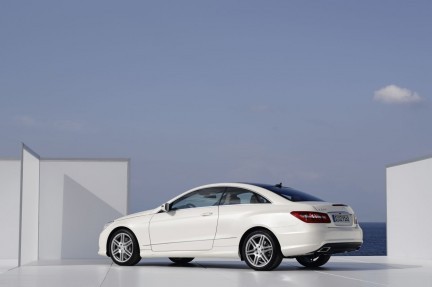 Mercedes Classe E Coupè: le nuove foto ufficiali