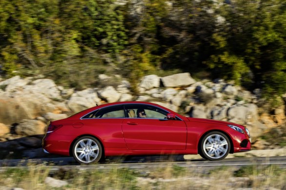 Mercedes Classe E coupé: nuove immagini ufficiali