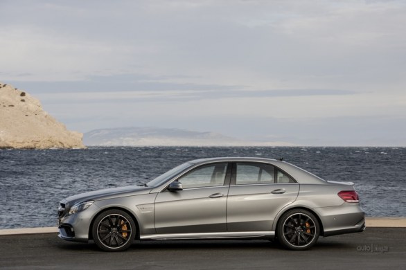 Mercedes E63 AMG: il restyling della berlina sportiva per il 2013