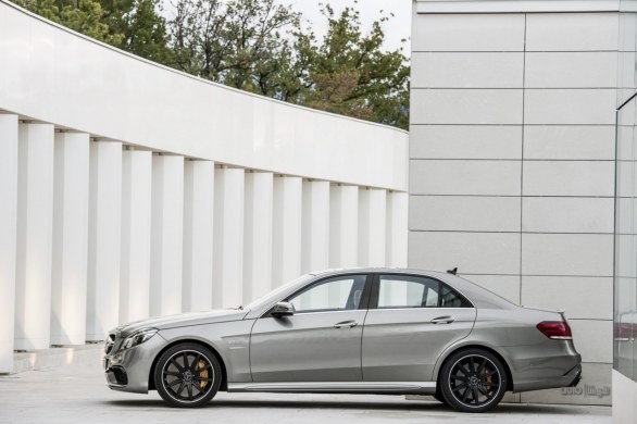 Mercedes E63 AMG: il restyling della berlina sportiva per il 2013