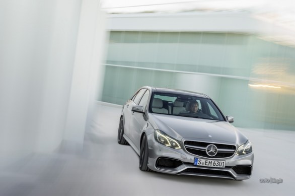 Mercedes E63 AMG: il restyling della berlina sportiva per il 2013