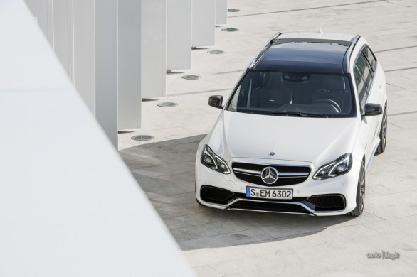 Mercedes E63 AMG: il restyling della berlina sportiva per il 2013