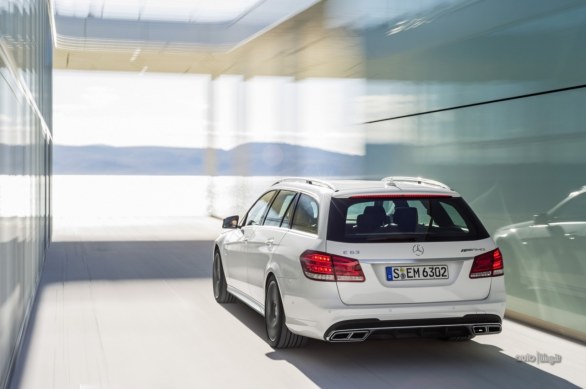 Mercedes E63 AMG: il restyling della berlina sportiva per il 2013