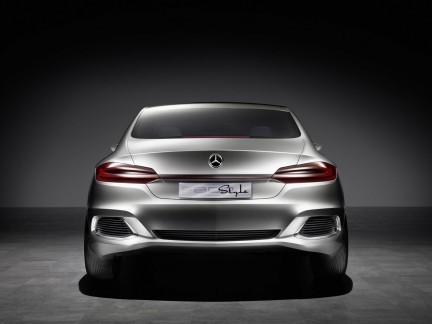 Mercedes F800 Style - nuove immagini ufficiali