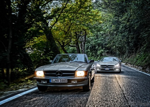 Mercedes SL 500: passato e presente su strada