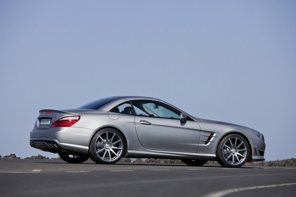 Mercedes SL 63 AMG: nuove foto ufficiali per la r231