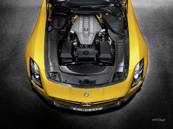 Mercedes SLS AMG Black Series: 631 cavalli e 635 Nm, 0-100 km/h in 3.6 secondi e 315 km/h di velocità massima