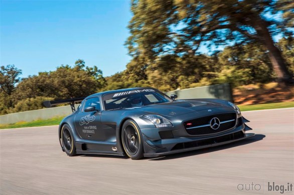 Mercedes SLS AMG GT3 \