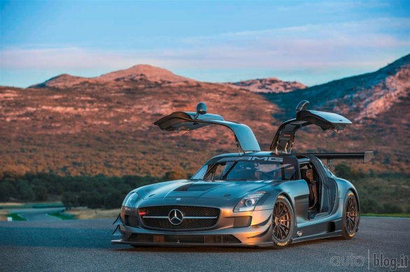 Mercedes SLS AMG GT3 \