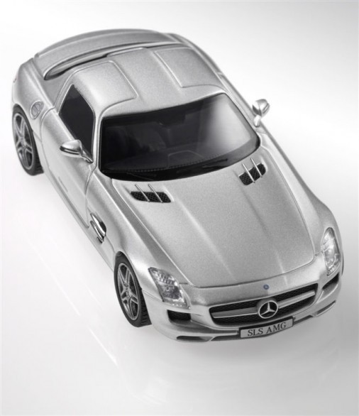 Mercedes SLS AMG in scala