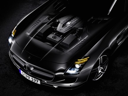 Mercedes SLS AMG: nuove foto ufficiali