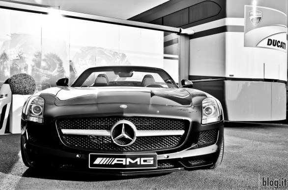 Mercedes SLS AMG Roadster: le nostre foto dall'evento Ducati Streetfighter 848