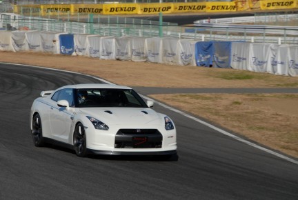 Mine's Nissan GT-R