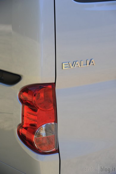 Nissan Evalia: la nostra prova su strada