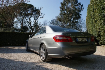 Nuova Mercedes Classe E: la prova su strada