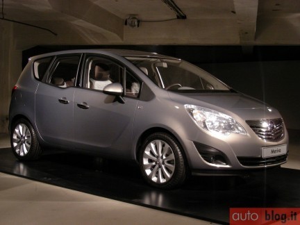 Nuova Opel Meriva: foto e dettagli in anteprima da Russelsheim