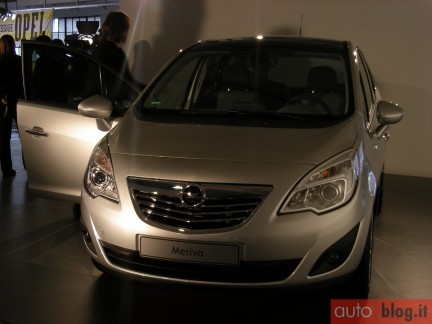 Nuova Opel Meriva: foto e dettagli in anteprima da Russelsheim