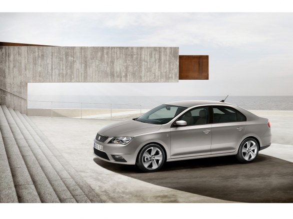 Prime immagini ufficiali della nuova Seat Toledo, giunta alla sua terza generazione