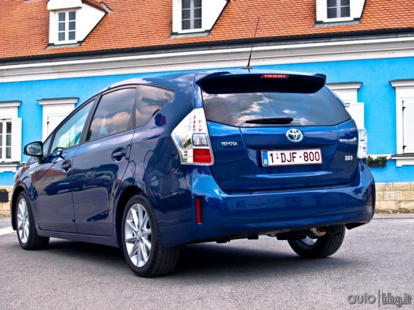 Nuova Toyota Prius+: l\\'MPV ibrido della famiglia Prius