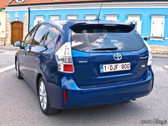 Nuova Toyota Prius+: l\\'MPV ibrido della famiglia Prius