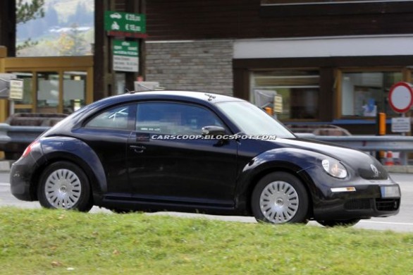 Nuove foto spia Volkswagen Beetle