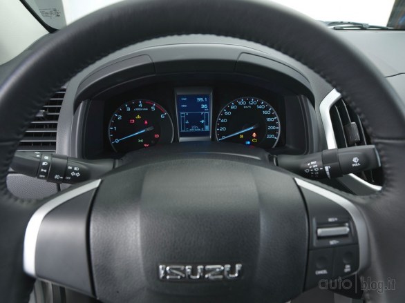 Isuzu D-Max 2012